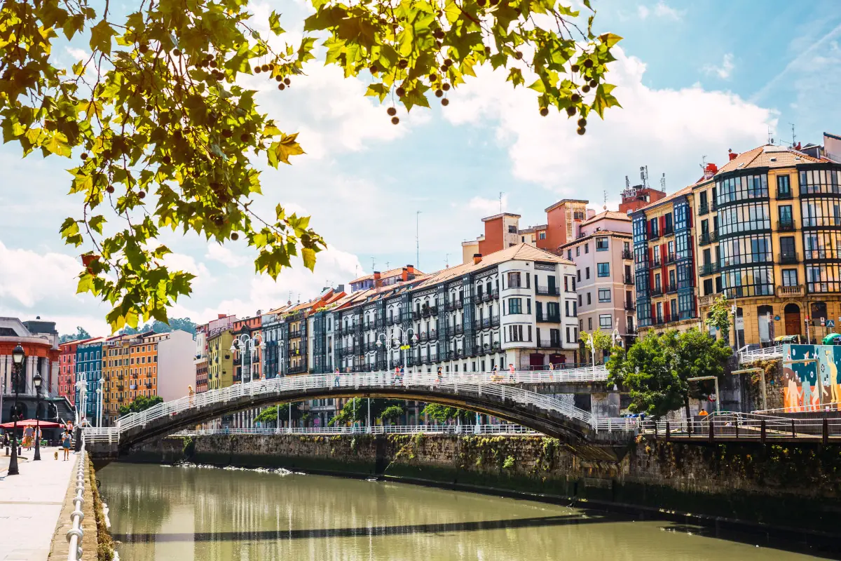 ria de bilbao y centro urbano